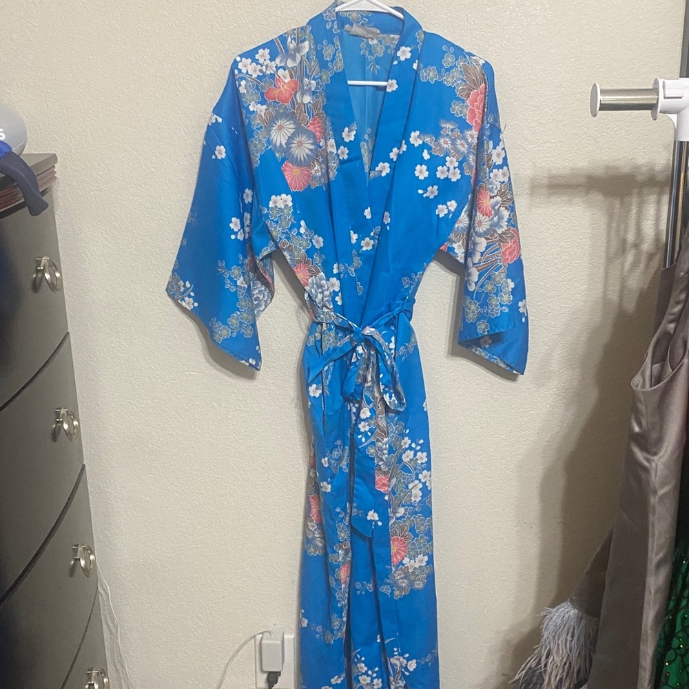 Vintage Emporium Capwell Floral Blue Kimono Robe